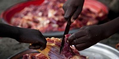 Gilaa“<a href="/kompascom/">Kompas.com</a>: Sajikan Daging Manusia, Restoran di Nigeria Ditutup kom.ps/AFepCn ”