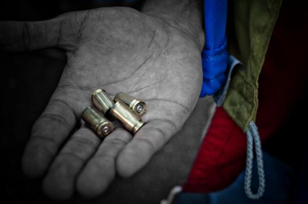JuanFernandoNY's tweet photo. "@wilfranck: Hay escasez de todo, menos de balas #SOSVenezuela #12F http://t.co/CPPKqieMfs"