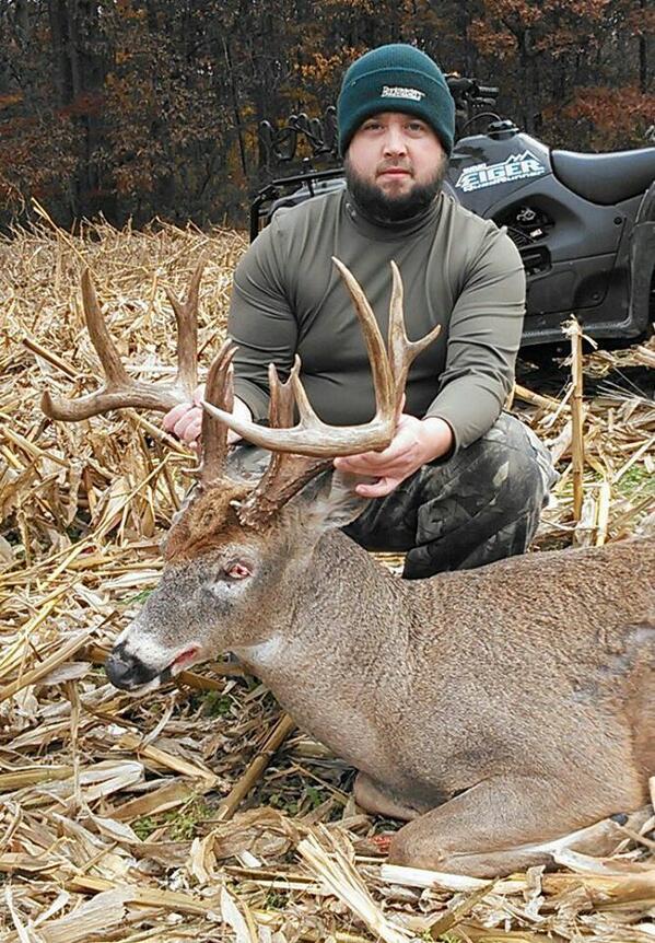 Muzzybroadhead's tweet photo. Congrats to muzzy fan Matthew on this Indiana Bruiser! Killed with a 100 Grain 3 blade muzzy! With a score of 170 5/8 http://t.co/WYwfmXo9yA