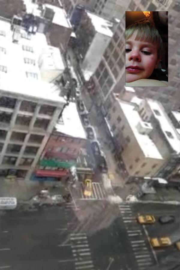 Rubeestaaaa's tweet photo. Facetiming frank in New York ✈️🇺🇸 http://t.co/Ibgtr4iwc9