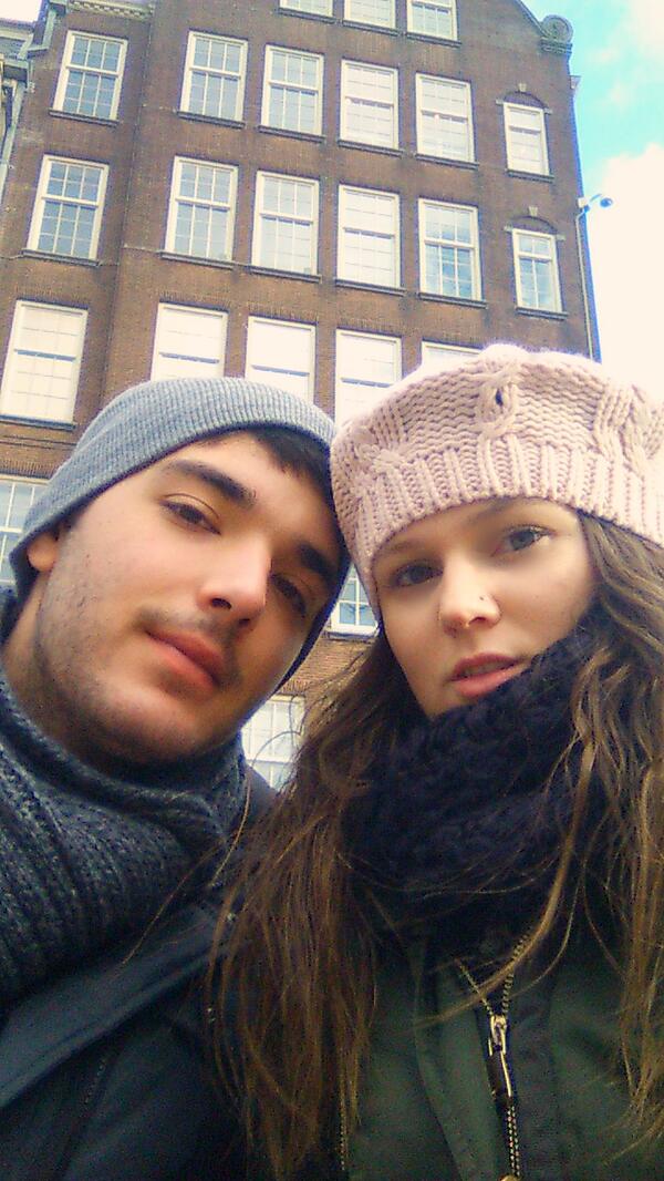 Mariajo_Al's tweet photo. Pasando frio en Amsterdam http://t.co/zGfzh9M8tL