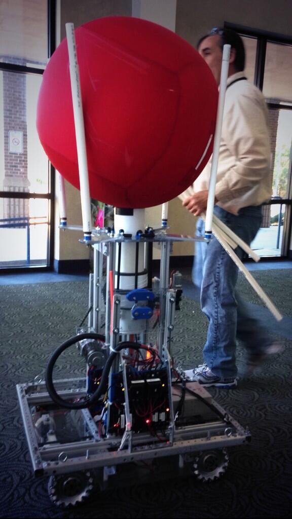 FRC1876's tweet photo. Last couple of days... Perfecting the pick up! 👾 http://t.co/LgwE3hLPJA