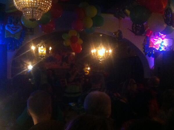 Mit <a href="/wdreej/">W-Dreej</a>  <a href="/dekroon/">jacco de kroon</a> tolle stimmung
