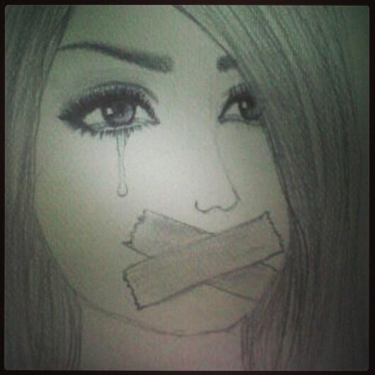 mo_noos's tweet photo. ليسَت ٱلدُموع كل البُكاء ،، فالعُزلة و الكِتابة بُكاءٌ ،، بِلحنِ الصَمت ،. http://t.co/mFGi93tp0r