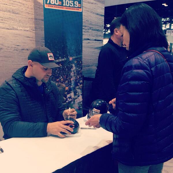 ChiAutoShow's tweet photo. Thank you @Ky1eLong for meeting fans today at the @MazdaUSA display! #FuelCAS http://t.co/DzqVgTGgqP