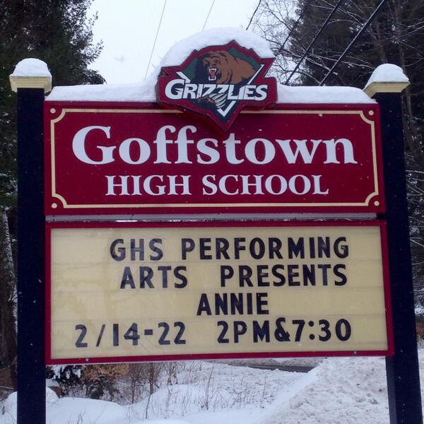Goffstown_GHS's tweet photo. Annie 7:30pm  -  Sun 2/16 2pm Fri 2/21 7:30pm Sat 2/22 2pm &amp; 7:30 pm. Tickets $12 adults and $8 children/seniors. http://t.co/BD7V15xdFB