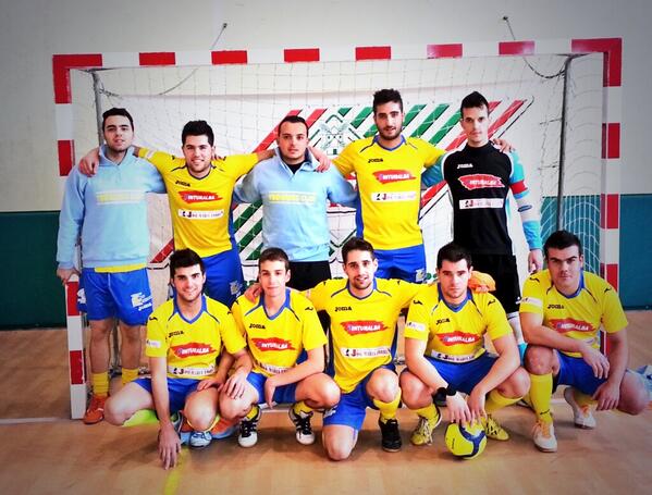 pinturalbkiries's tweet photo. "@juanfranesp: @pinturalbkiries http://t.co/0Zha0EWDoG" no se pudo... Derrota 4-1 frente a @AlbadeTormesFS.  @Futormes