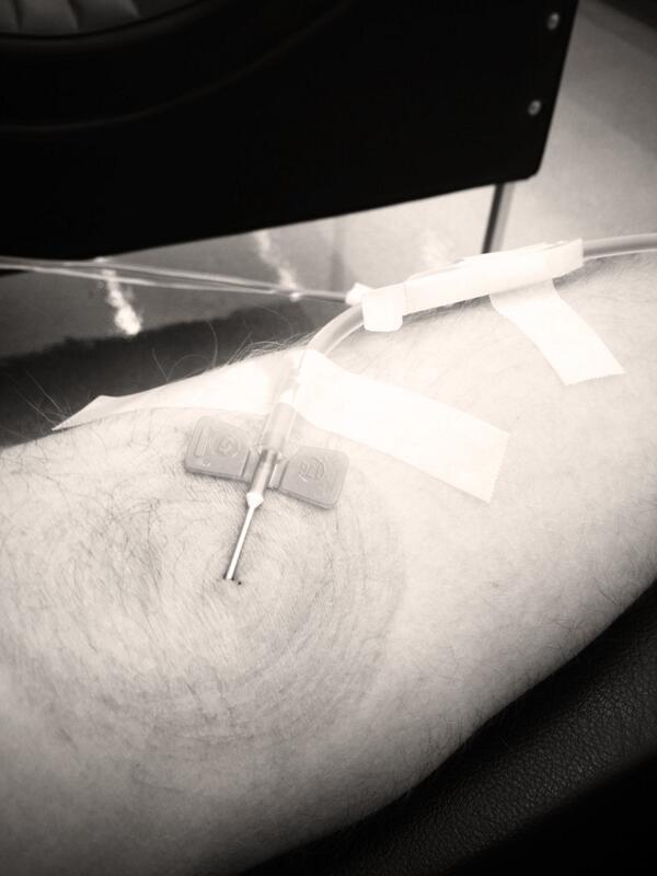 Zlonsky4's tweet photo. Plasma for days. Broke as all hell http://t.co/SiCmYLnttA