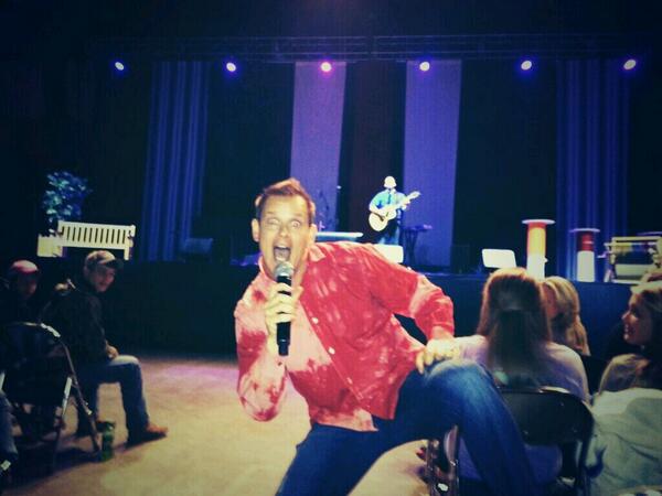 HYMnow's tweet photo. Getting up close and personal with @BeanandBailey #weave #theway14 http://t.co/fKL6L6wQ3m