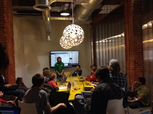venturalrangel's tweet image. The first class has started. #codedaykc