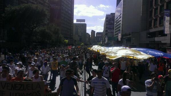BarbaraKenobi's tweet photo. Chacao 3:15 http://t.co/DbJdnyhOYM