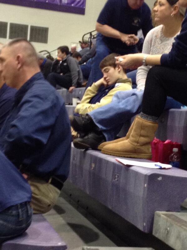 Santilli119's tweet image. Slumpcam @Lukey2126 that nap before finals #noonesafe