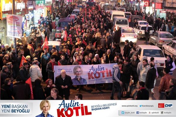 aylin_kotil's tweet photo. #YeniBeyoglu yürüyüşümüze Okmeydanı'ndan başladık... Rant musluklarını kapatacağız. Okmeydanı halkı kazanacak. http://t.co/1aD5C5YjNP