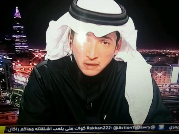 AALCevann's tweet photo. كان يلبس الثوب الازرق اعتزازاً بفريقه.....
والآن يلبس السواد الذي يليق به.. http://t.co/TGV2ID1HVe