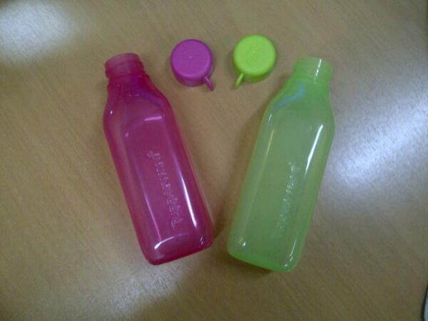EcaTupperware's tweet photo. Sunday sale today : eco sq bottle 500ml 3pcs (2green+1pink) dr 150rb jd 135rb blum onkir dr Jkt  WA 081218889258 http://t.co/RlUSzDyy6t