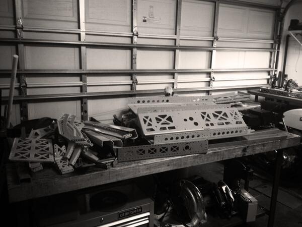 FRCBacon1902's tweet image. PARTS! Two more weeks to go right? Right? #oinkoinkboom #frcproblems #omgrobots #3moredays