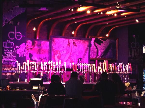 SennaRedpath's tweet photo. Amazing lunch and great drinks @copperbluesPHX http://t.co/gSN8nfqk1L