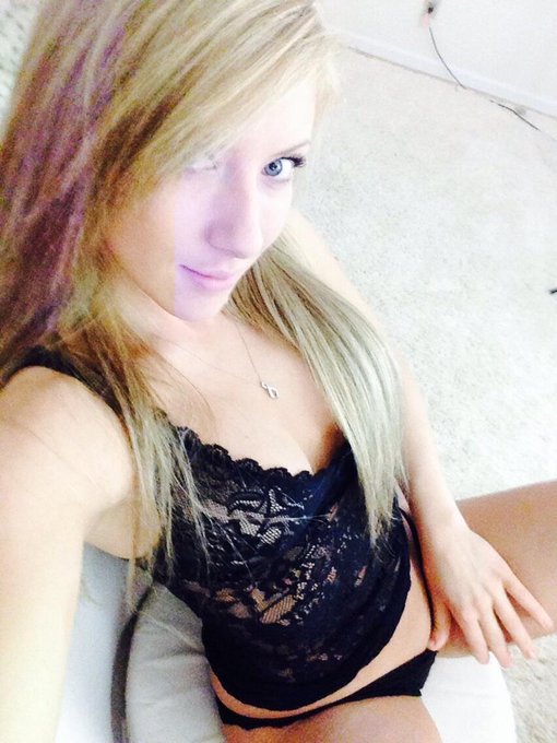 Mfc now get in here! http://t.co/DgAcZkqZCx<a href="/tag/camgirl"class="tags"><span>#camgirl</span></a><a href="/tag/manyvids"class="tags"><span>#manyvids</span></a>