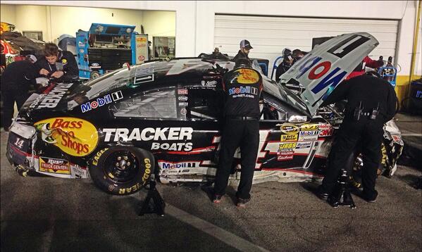 FS1's tweet image. Not the return to the track that Tony Stewart was hoping for. #SprintUnlimited