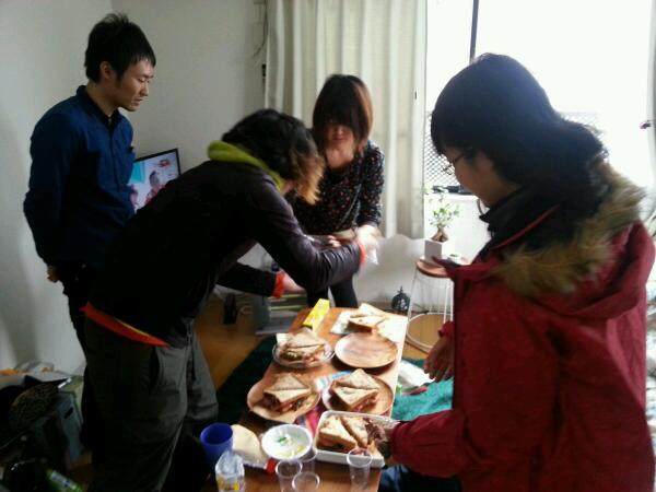 ian_group's tweet photo. 合宿は続く。 http://t.co/lM56SETMsO
