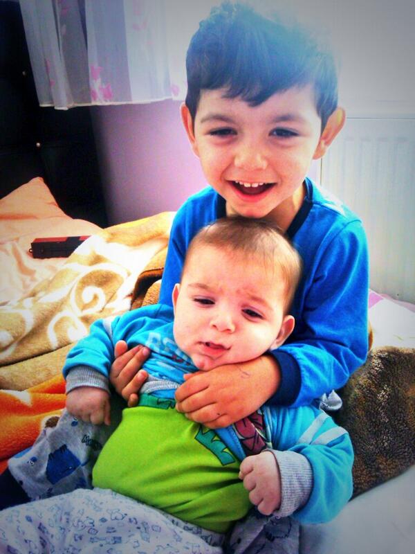 SNura's tweet photo. HAYATİMDAKİ BUTUN DUYGULARİM YAVRULARİM http://t.co/BIQ216TnJv