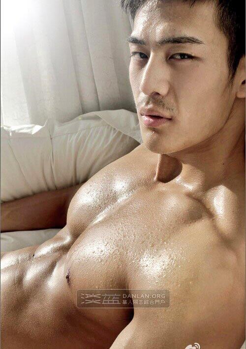 PhotoGay's tweet photo. คงแซ่บน่ะ http://t.co/0NTq8iGNbe