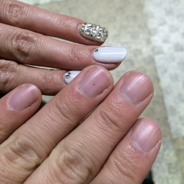 OreNail's tweet photo. コラボ爪。 #nail #ネイル #爪 #ヌードネイル #女子力 #コラボ http://t.co/6uXrTOM3L9