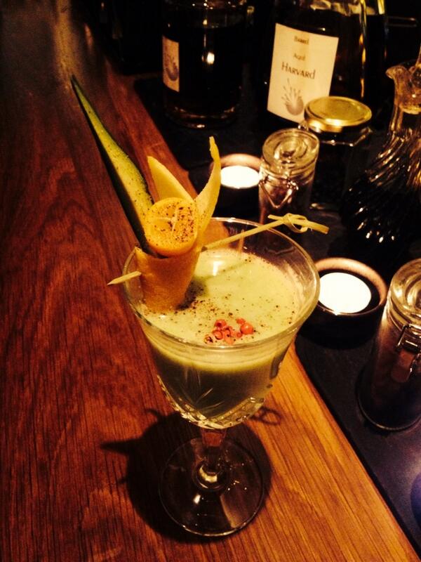 PlateauBar's tweet photo. Have you ever tried an #avocadococktail ?
Ask for #thegreenmile @PlateauBar http://t.co/R3JBg8oCBd
