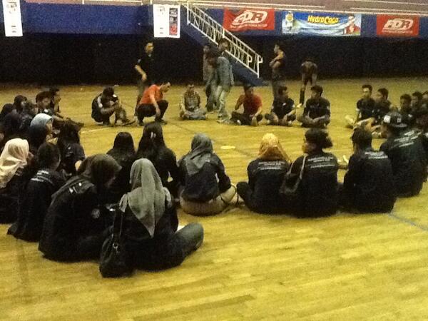 Rapat penutupan panitia, you rock guys !