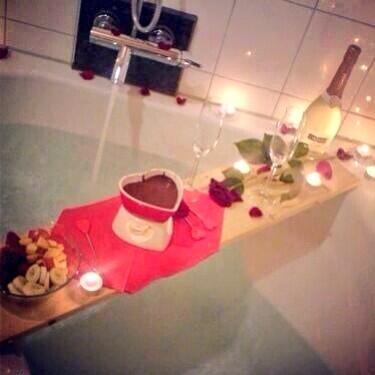 EthanK12's tweet photo. Hummm #happySaintValentineDay#❤️💋 http://t.co/5WHFtFYOjD