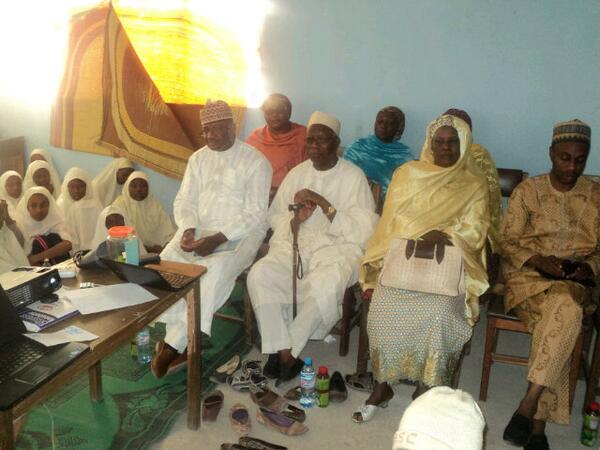 dankadai_co's tweet photo. Dignitaries watching #leadershipGames #leadershipsimulations #practicalLeadershipLessons http://t.co/3Z5pA0np9n