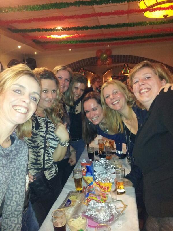 altieddeletste's tweet photo. meadjes op stap http://t.co/lzQ9o5cQlY