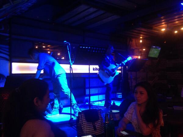 mccraw's tweet image. I love the local bands here in Malaysia! Knock knock knock in sevens door! Haha!