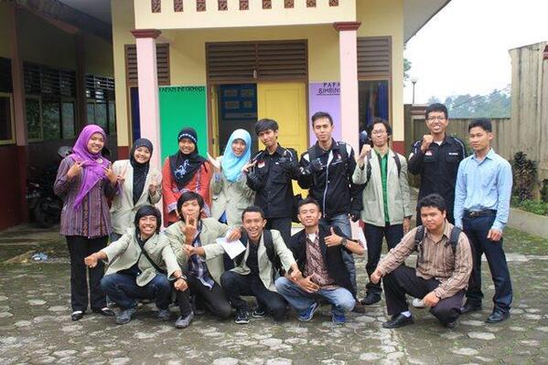 Pict 2 Crew <a href="/Formaga_UGM/">Formaga_UGM</a> dan Guru SMA N 1 Karangreja.