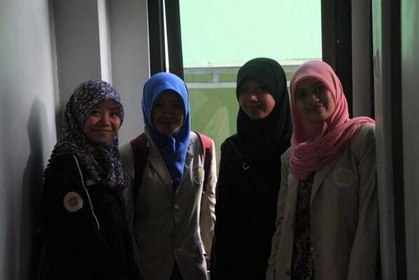 Siapa mrka? mrka adl Pramugari Formaga Air hehehe, sosialisasi <a href="/sma1pbg_ID/">SMAN 1 PURBALINGGA</a>