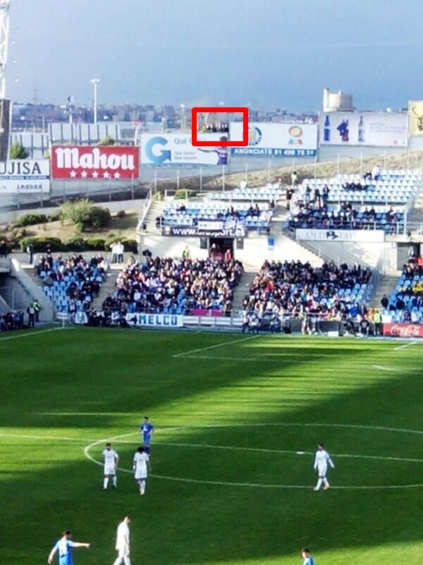 dalecavesermcf's tweet photo. Ultras Sur animando desde fuera del Estadio del Getafe. http://t.co/wyBbdCeFMG