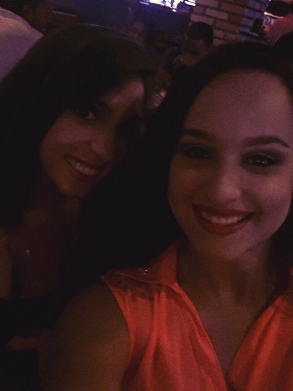 hellenpaiva12's tweet photo. Noix tira onda, noiz tá na moda e o comentário é que o nosso bonde é foda ♥ @Anasmalvezzi http://t.co/J2fMJ7oEDH
