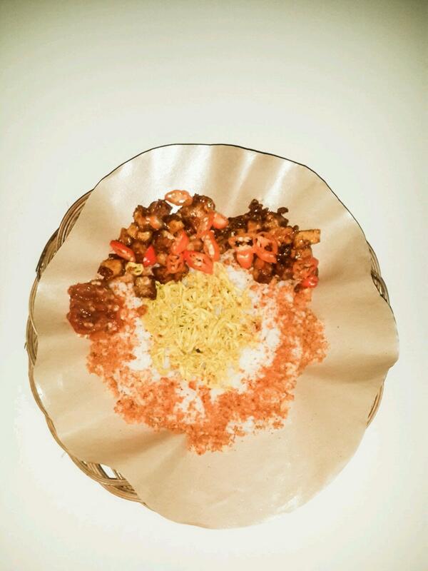 Nasi GOCENG ... selain murah rasa kremesannya mantabsssss ... pedesss