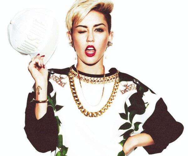 FlTTED's tweet image. Miley😍