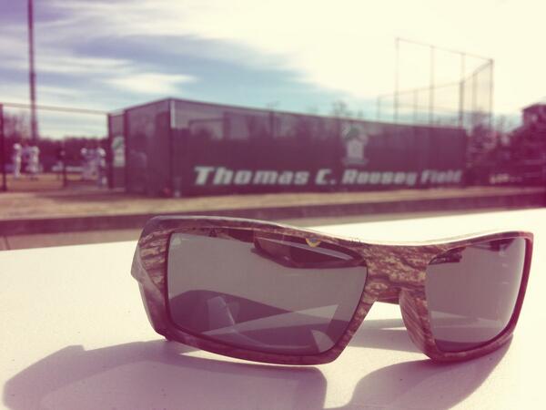 NSUNAB's tweet photo. These could be yours! Come out our tailgate at the baseball game for your chance to WIN THIS PAIR OF OAKLEY'S!!! 😎💚⚾ http://t.co/FR91KaEQrK