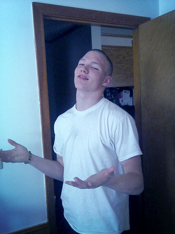 LeopardEric's tweet image. That single life again hit me up girls