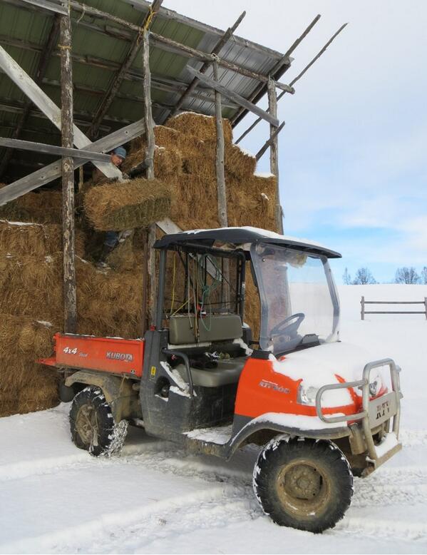 OttoKilcher's tweet photo. Moving hay out of the old family pole-barn. I built this one in '71-Dad said it would't make it thru the winter! http://t.co/BpyaRWaPUZ