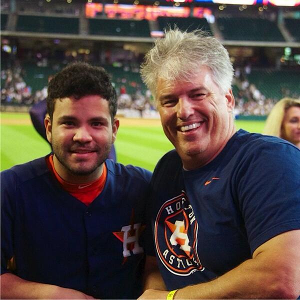 donnie58dad's tweet photo. Comparing hair with @JoseAltuve27 #FaceofMLB #JoseAltuve http://t.co/O8JeHHgoE0