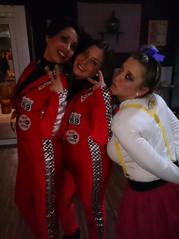 5rossio5's tweet photo. @GemaDiMar @rocioaga62 vamos...!!! Que buena noche jijii http://t.co/4TIgk9d2UP