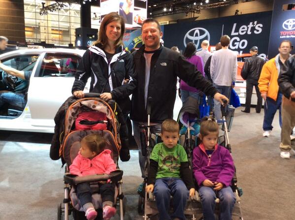 ChiAutoShow's tweet photo. Hey @ChiAutoShow fans! Come to the show tomorrow for Family Day! #FuelCAS http://t.co/lfEDQm06GX