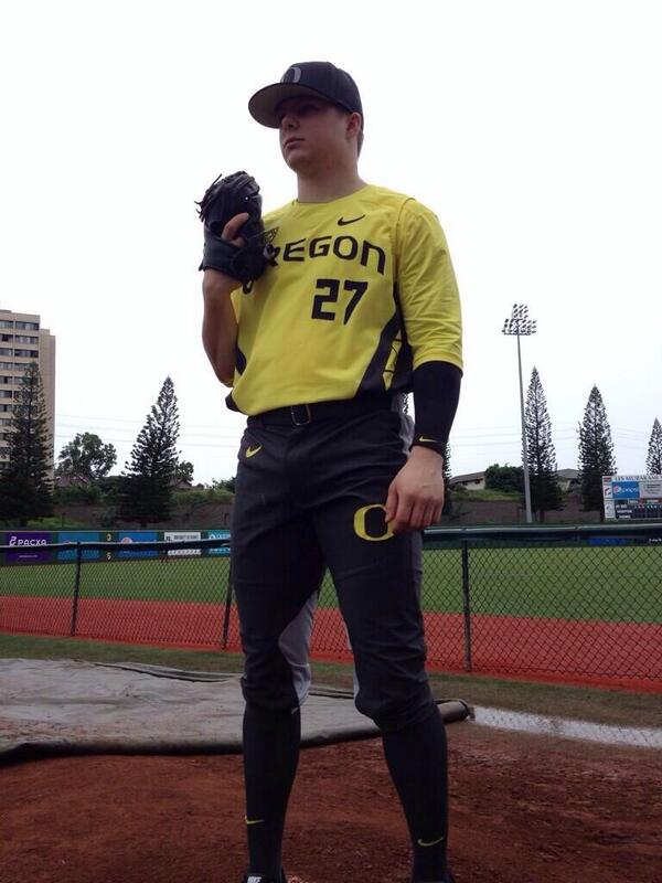 Cameron Brooks on X: “@TheBestGear: Oregon Baseball Yellow Nike