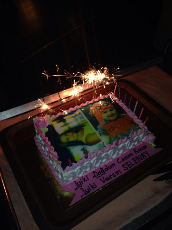 NKarakoyun's tweet photo. 🎂🎂🍰🎂🎂 http://t.co/x0rb00fT5o