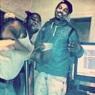 401boog's tweet photo. Me and my bro @touch42962040 #5tonelove #5tl http://t.co/1jgyjcUQYJ
