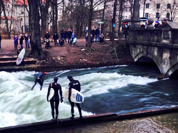 #wave #urbansurfing #Munich