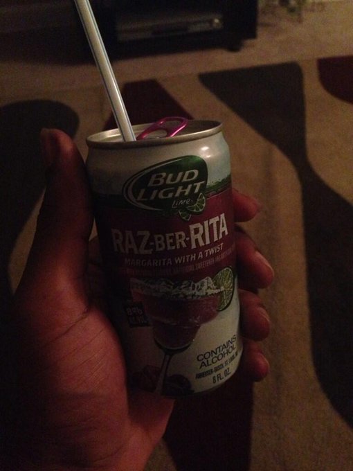 Watch a water sign 🦀's leaked NSFW photo on TwXstars